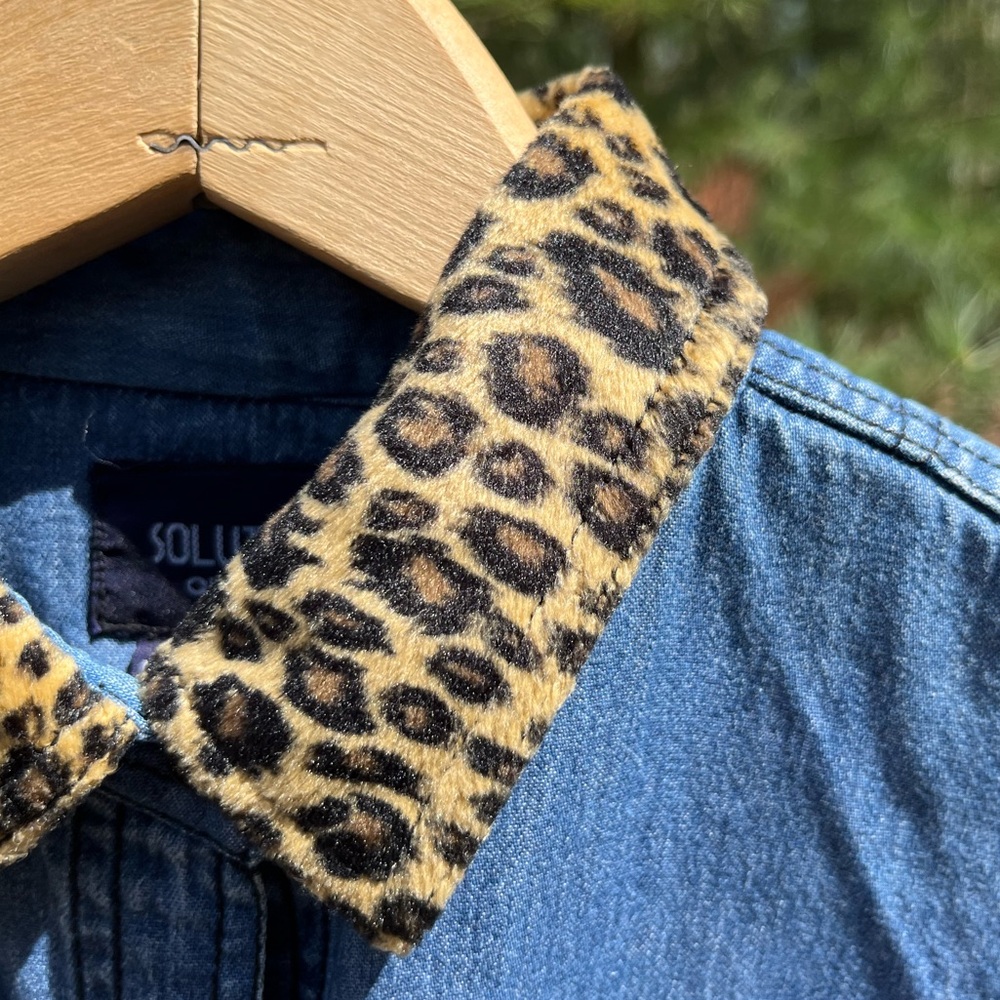 90s Solutions Denim Button-Up Shirt Leopard Collar Animal Print Funky - Picture 2 of 13